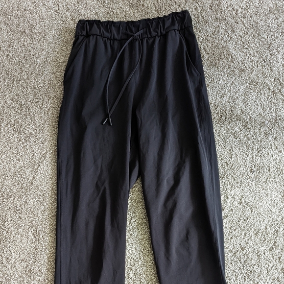 Lululemon Jet Set Crop - Picture 4 of 8